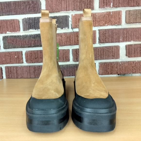 NWT Sam Edelman Lulia Lug Sole Pull on Chelsea Boots in Brown/Black - Picture 5 of 11